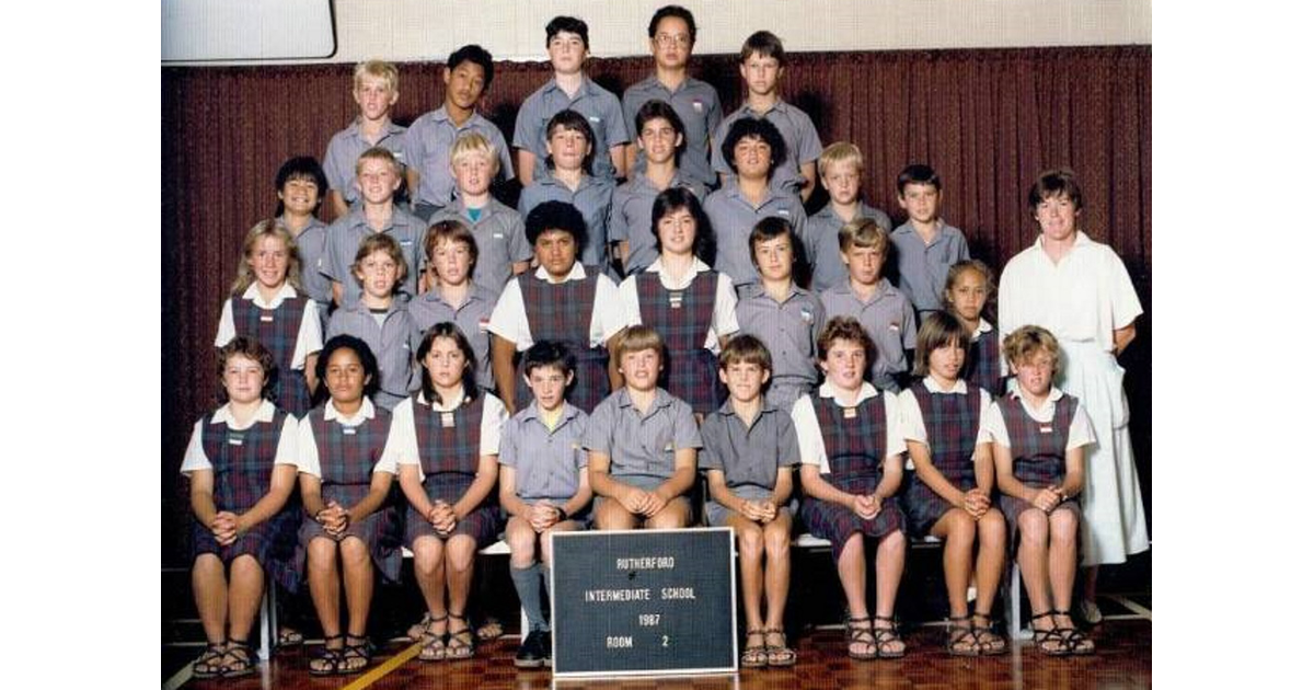 School Photo - 1980's / Rutherford Intermediate School - Whanganui ...
