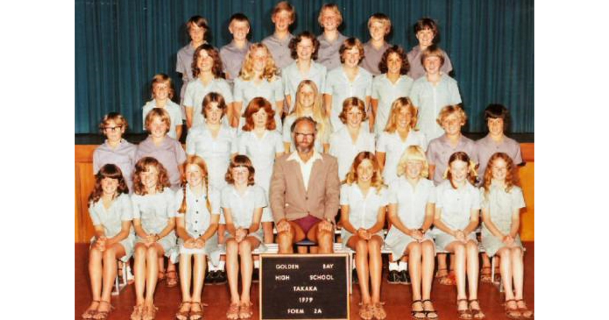 School Photo 1970's / Golden Bay High School Tākaka MAD on New