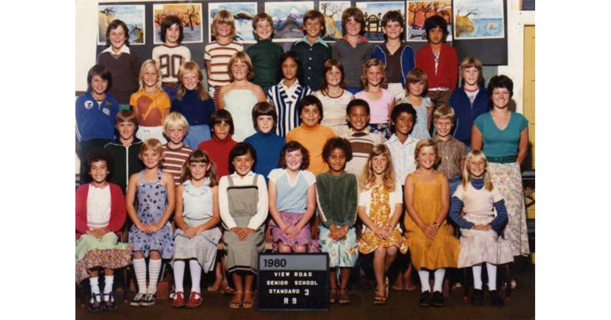 School Photo - 1980's / View Road School - Waiuku | MAD on New Zealand