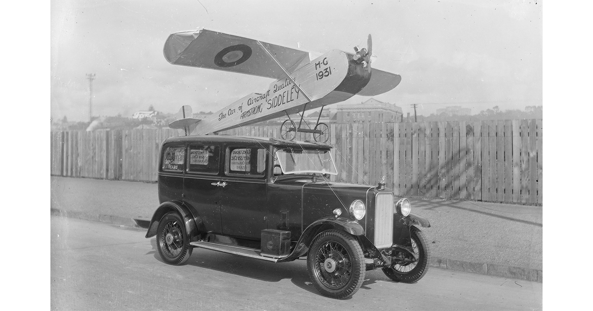 Car Nostalgia / Photography Historical MAD on New Zealand