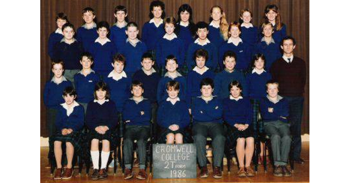 School Photo 1980 s Cromwell College Cromwell MAD On New Zealand