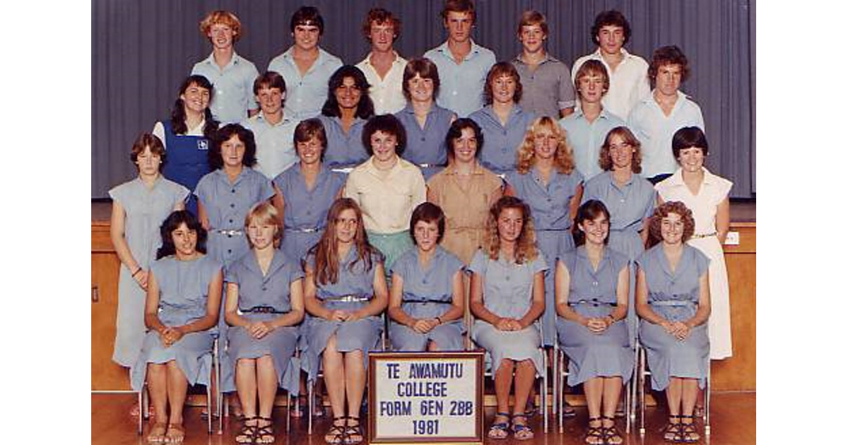 School Photo 1980's / Te Awamutu College Te Awamutu MAD on New Zealand