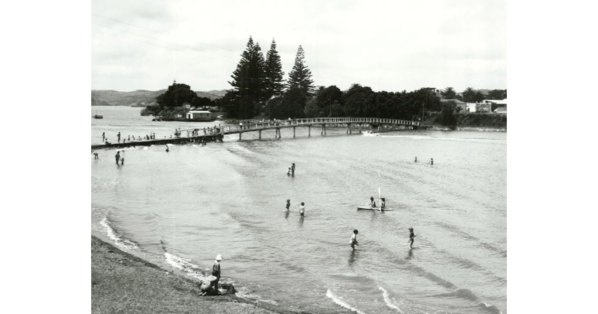 Historical Photos Waikato / Photography Historical MAD on New