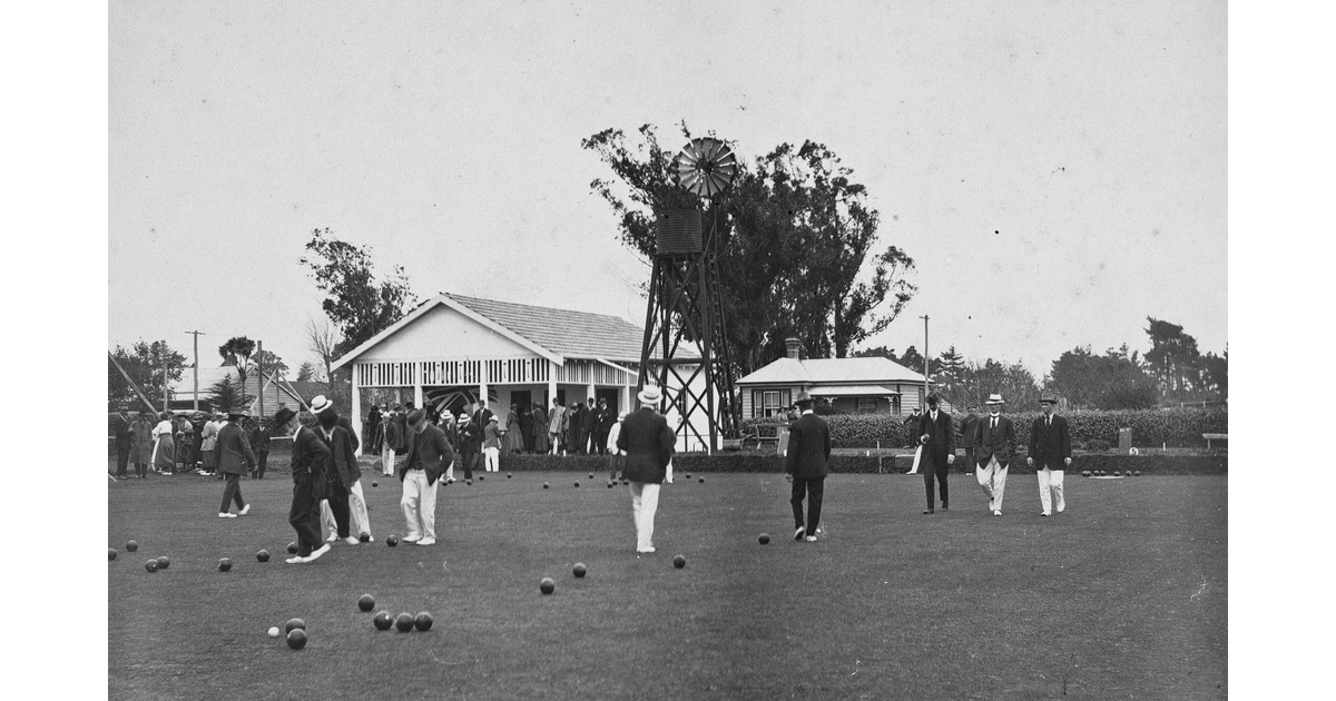 Lawn Bowls / Photography Historical MAD on New Zealand