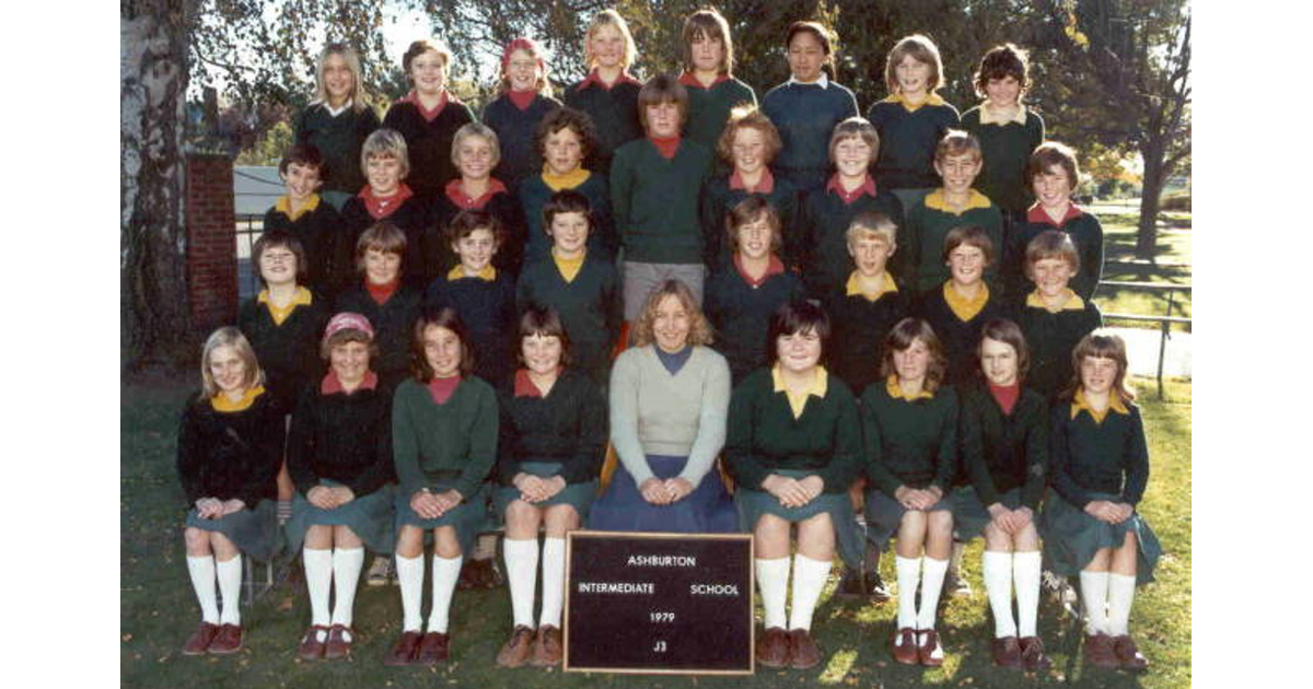 School Photo - 1970's / Ashburton Intermediate School - Ashburton | MAD ...