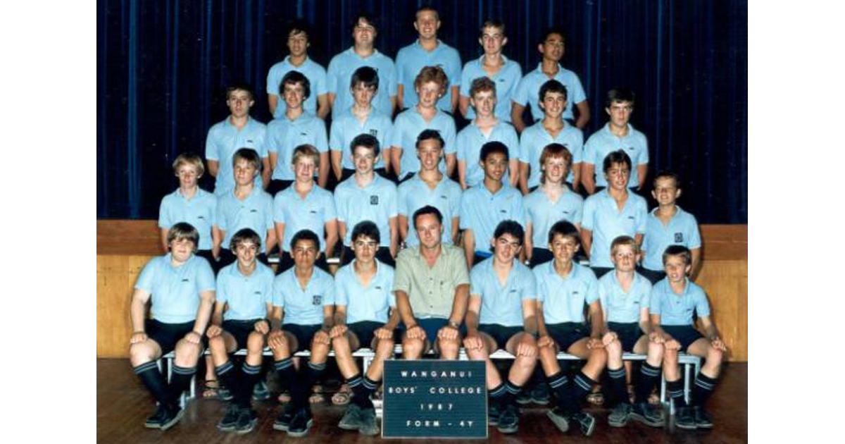 School Photo 1980's / Wanganui Boys' College Whanganui MAD on New