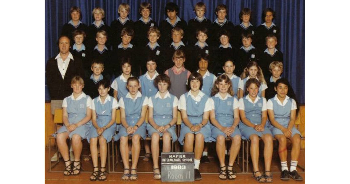 School Photo 1980's / Napier Intermediate School Napier MAD on