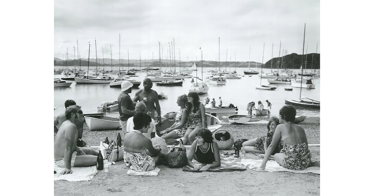 Historical Photos / Photography Historical MAD on New Zealand