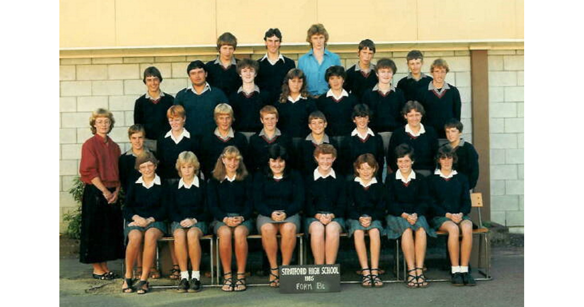 School Photo 1980's / Stratford High School Stratford MAD on New