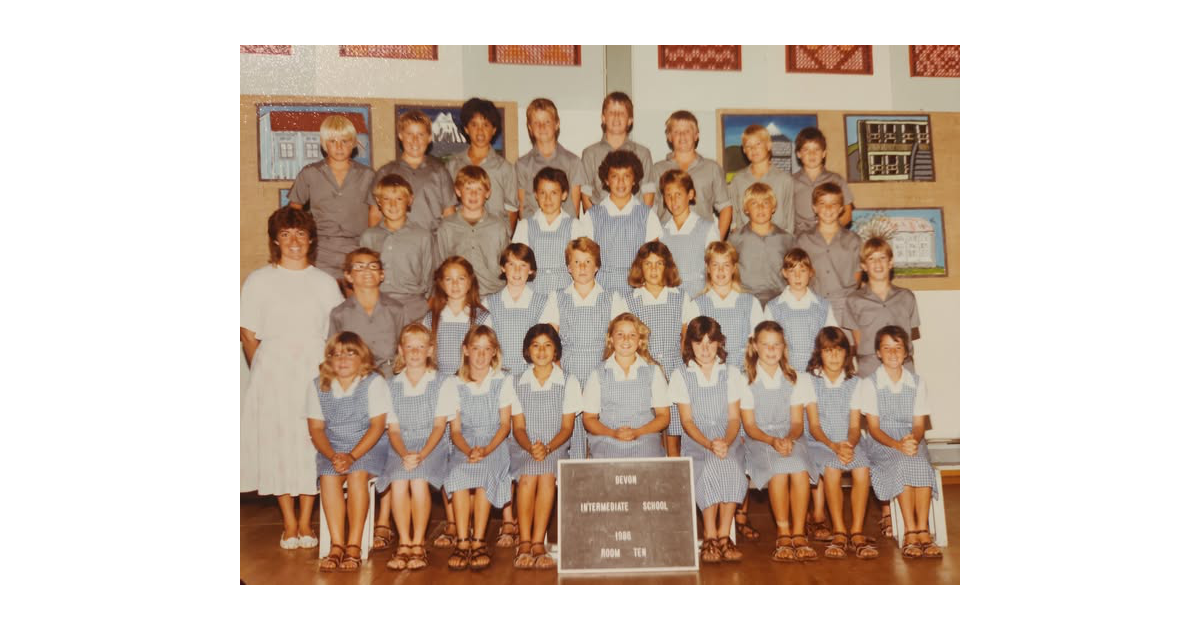 School Photo - 1980's / Devon Intermediate - New Plymouth | MAD on New ...