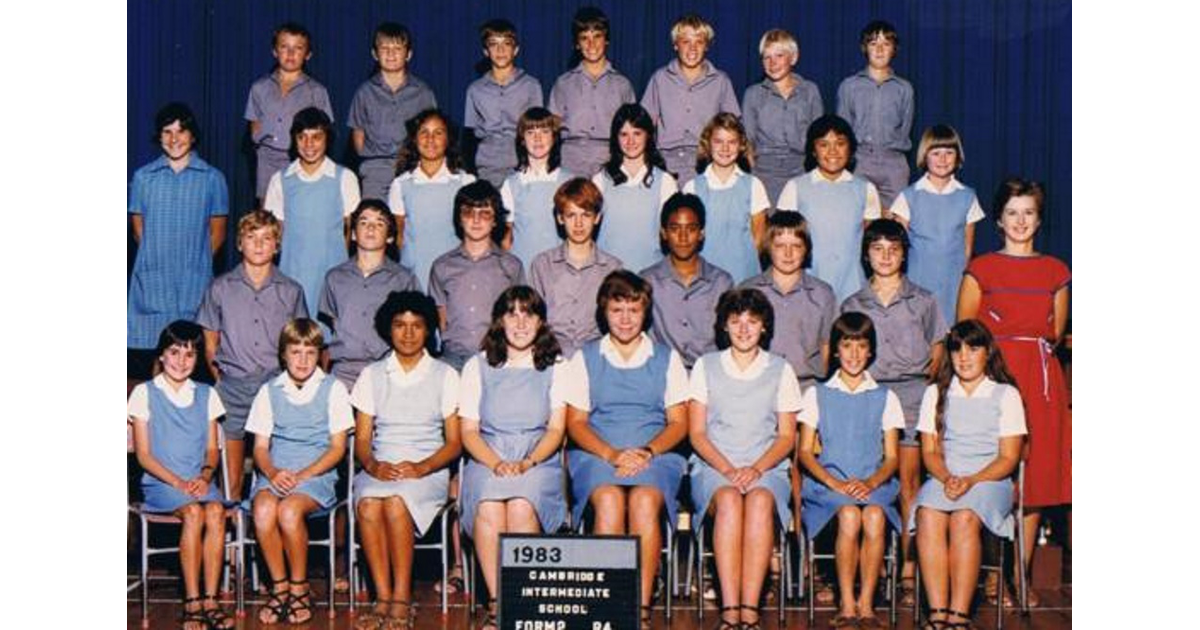 School Photo 1980's / Cambridge Intermediate Cambridge MAD on New Zealand