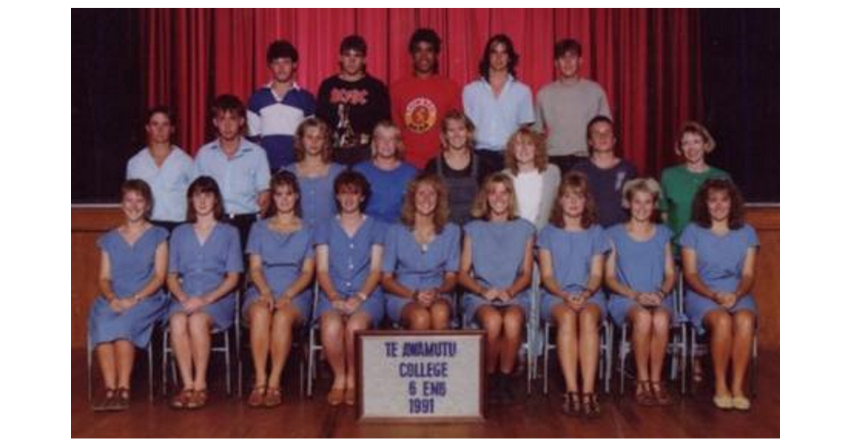 School Photos Waikato / Te Awamutu College Te Awamutu MAD on New