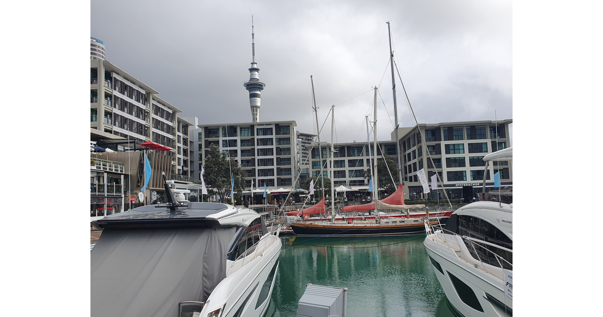 Seen Around Auckland / The Viaduct MAD on New Zealand