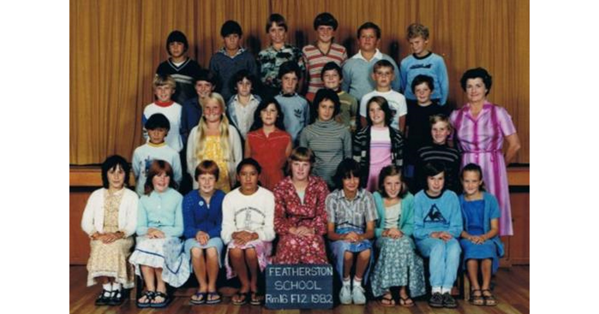 School Photo 1980's / Featherston School Featherston MAD on New
