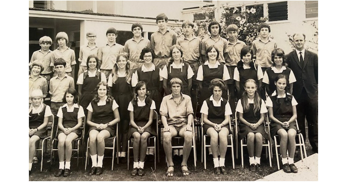 School Photo 1970's / Spotswood College New Plymouth MAD on New