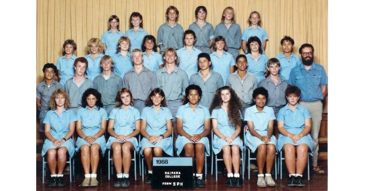 School Photo - 1980's / Kaipara College - Helensville | MAD on New Zealand