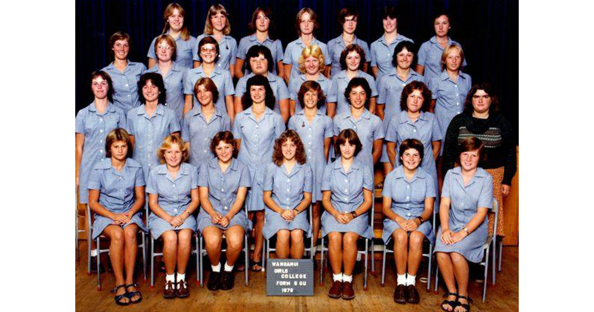 School Photo 1970's / Whanganui Girls' College Whanganui MAD on