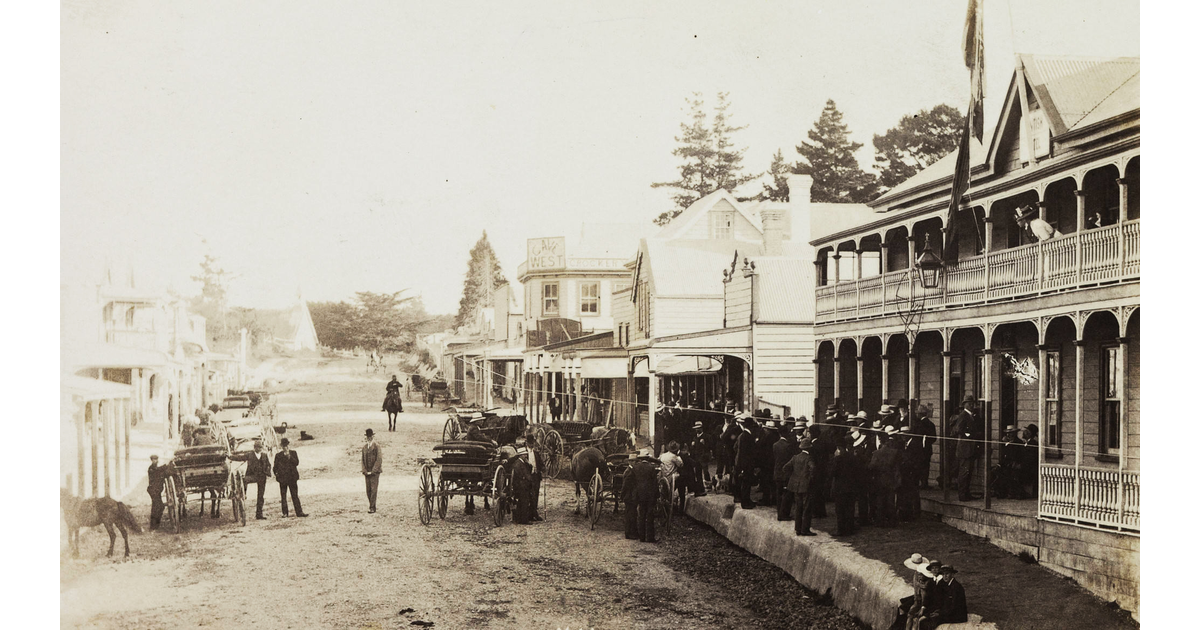 Auckland / Photography Historical MAD on New Zealand