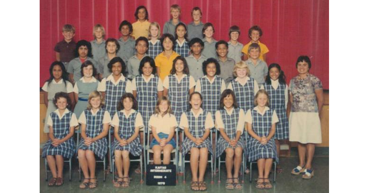 School Photos Bay of Plenty / Kaitoa Intermediate Rotorua MAD on