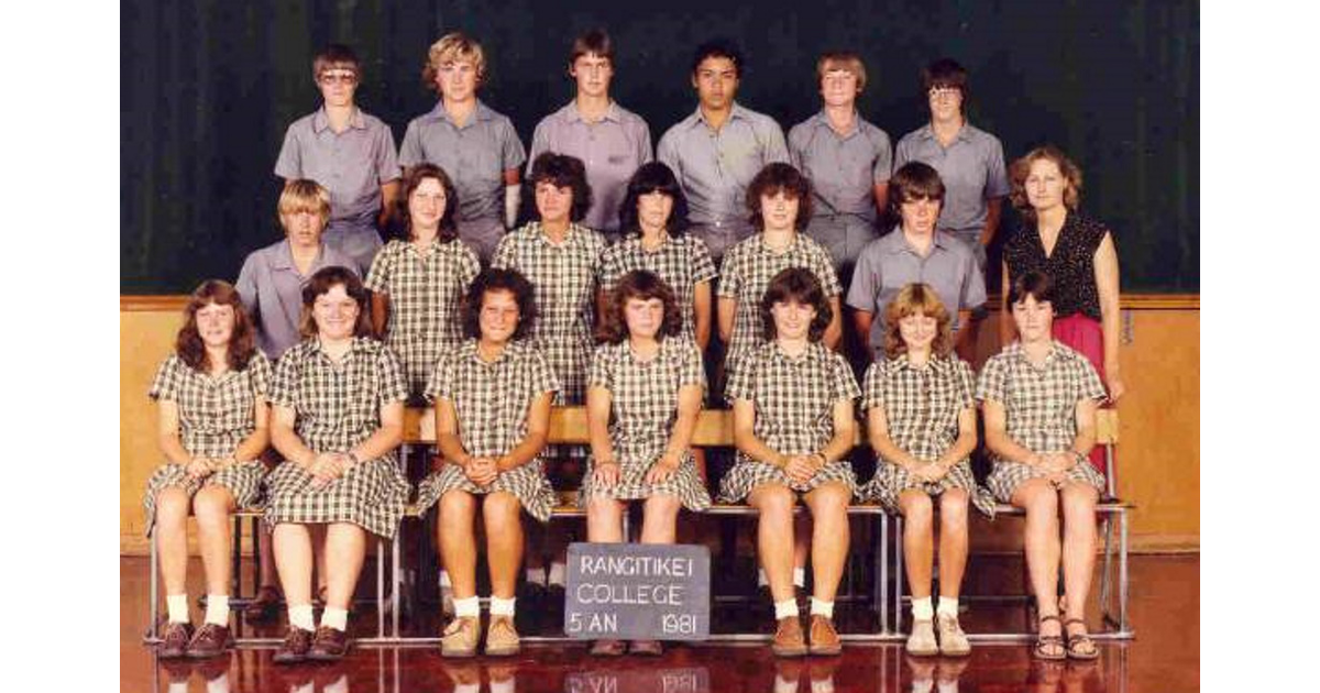 School Photo - 1980's / Rangitikei College - Marton | MAD on New Zealand
