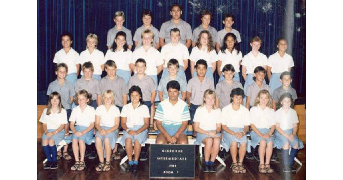 School Photo 1980's / Gisborne Intermediate Gisborne MAD on New