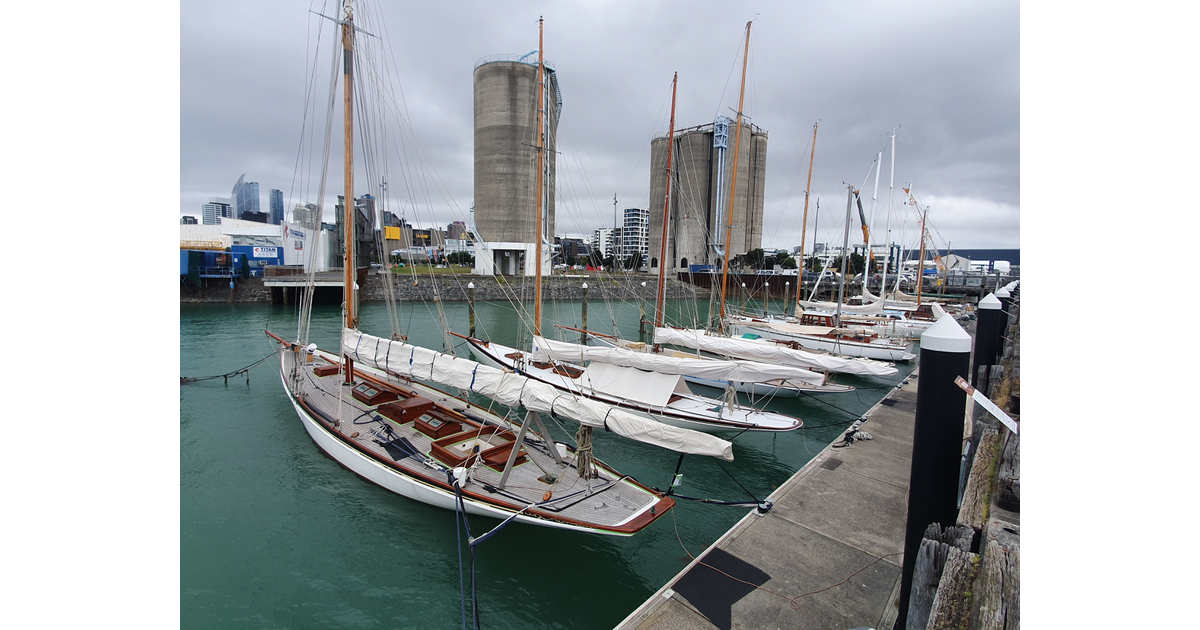 Seen Around Auckland / The Viaduct MAD on New Zealand