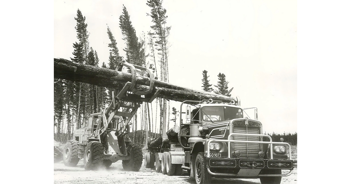 Truck - Nostalgia / Photography - Historical | MAD on New Zealand