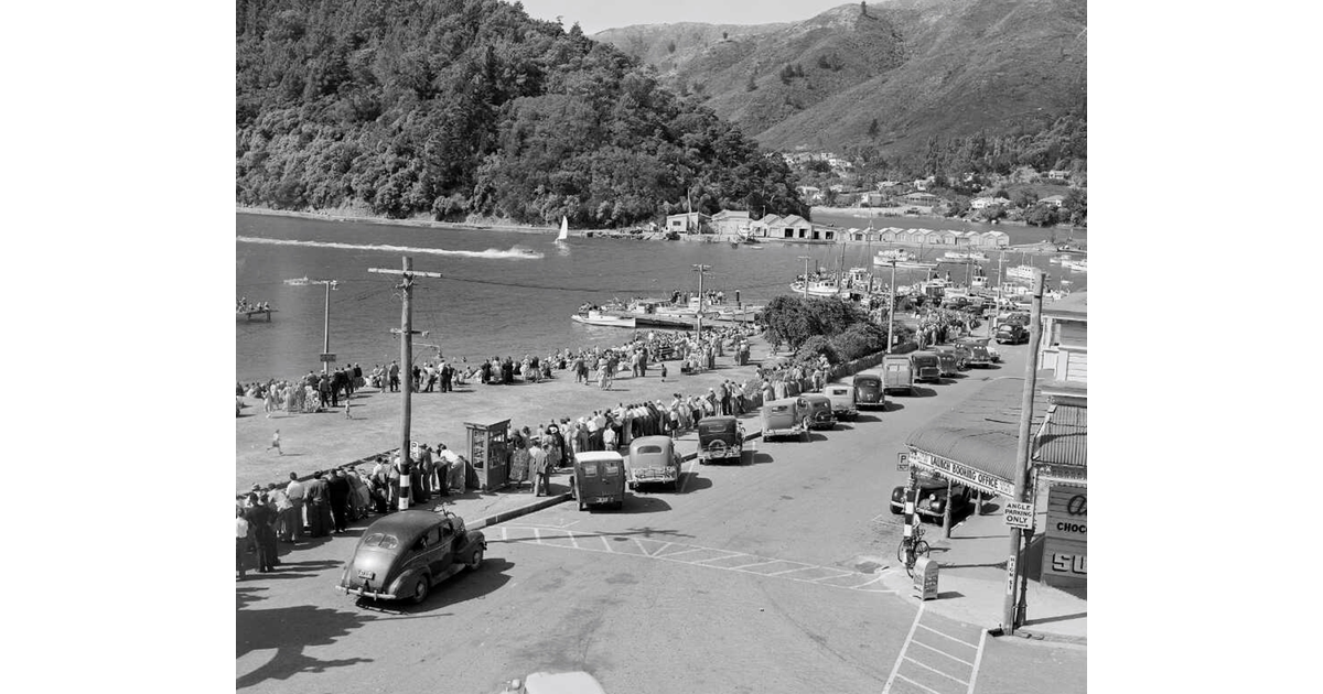 Historical Photos / Photography Historical MAD on New Zealand