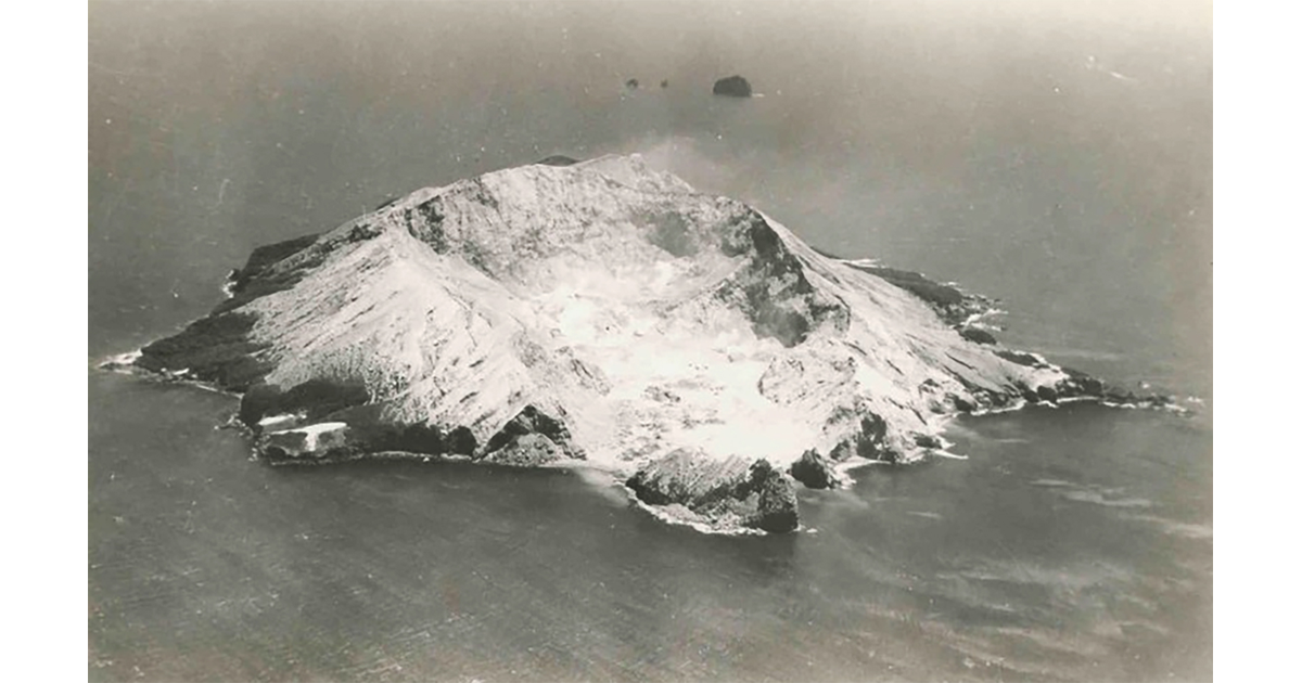 Historical Photos / Photography Historical MAD on New Zealand