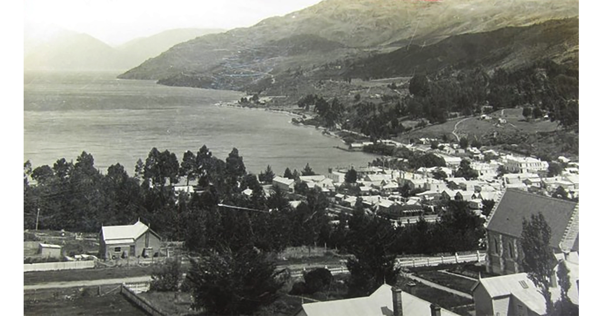 Otago / Photography Historical MAD on New Zealand