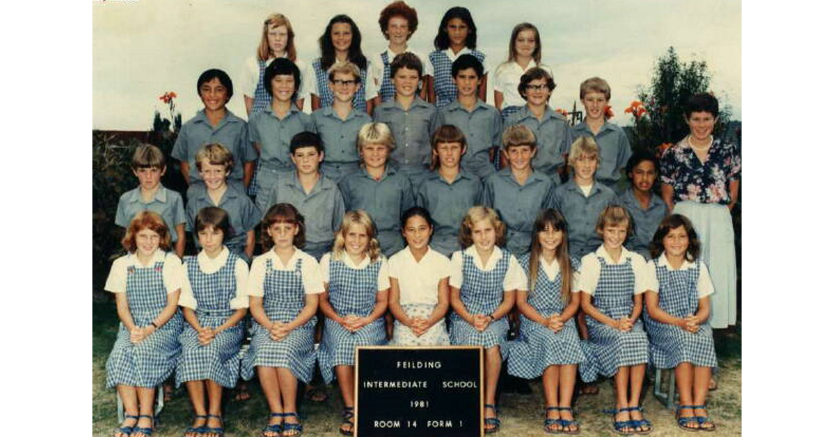 School Photo 1980's / Flaxmere Intermediate Hastings MAD on New
