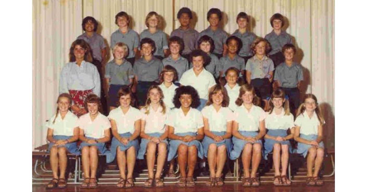 School Photo 1970's / Gisborne Intermediate Gisborne MAD on New