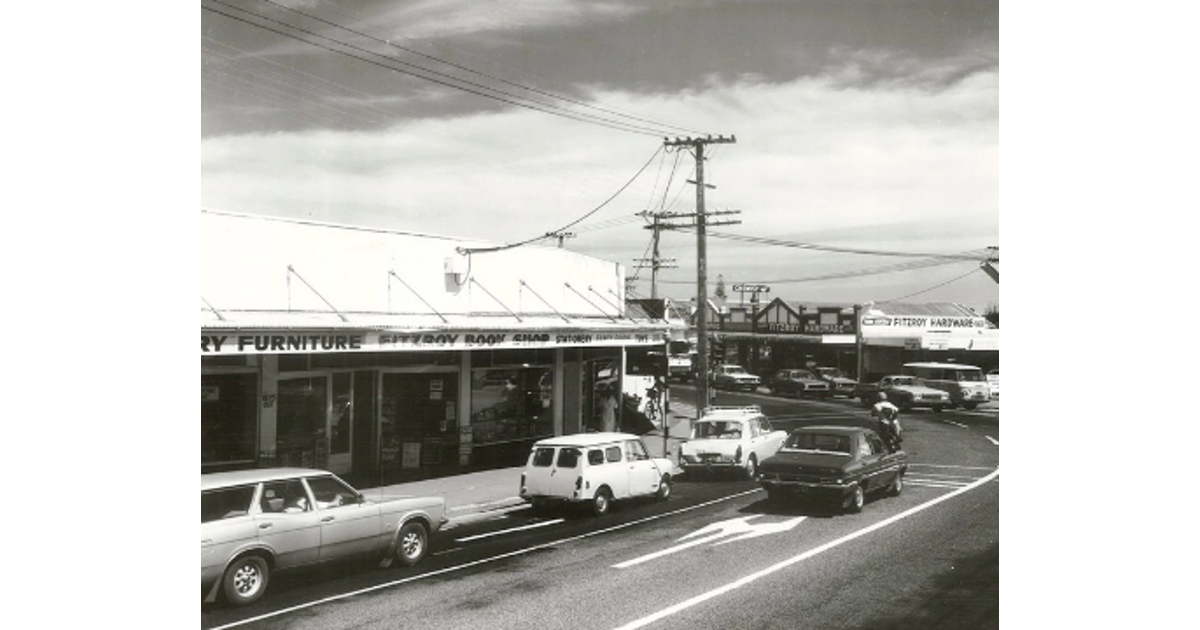 Taranaki / Photography Historical MAD on New Zealand