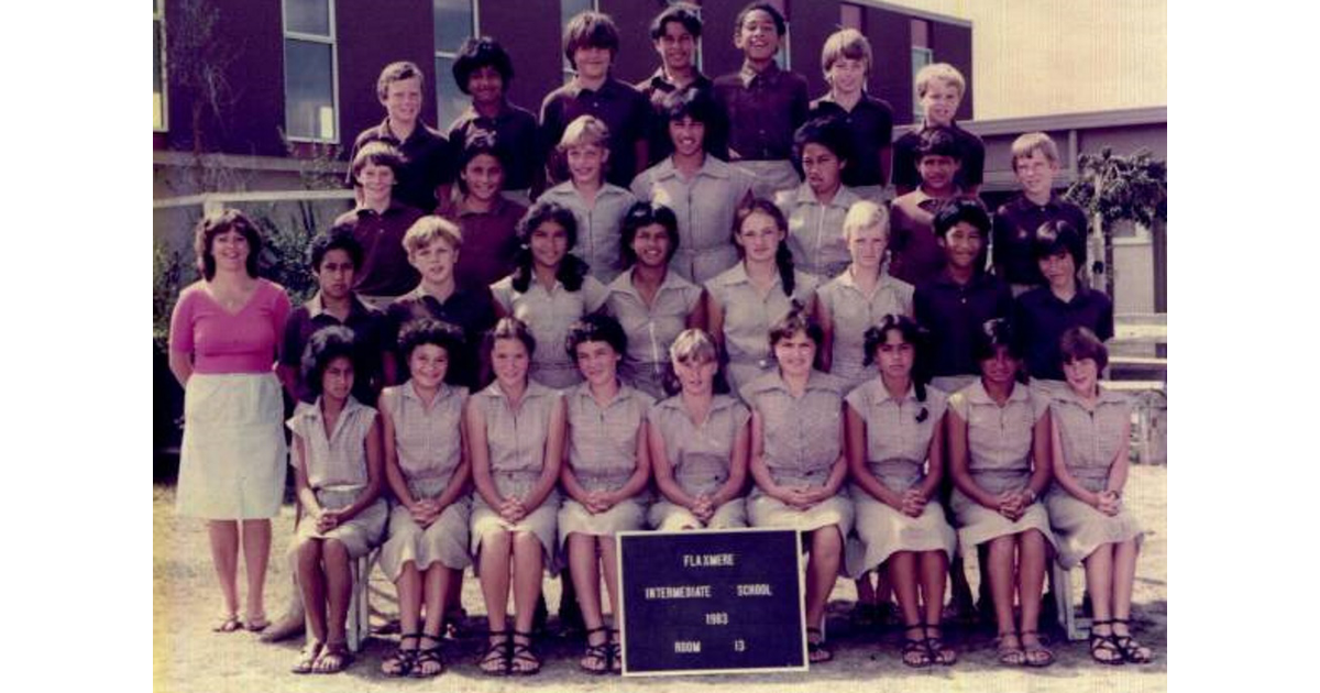 School Photo 1980's / Flaxmere Intermediate Hastings MAD on New