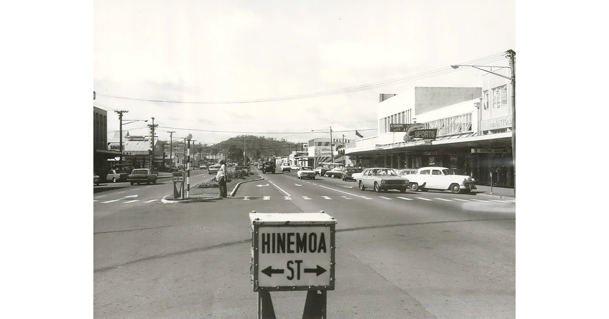 Historical Photos / Photography Historical MAD on New Zealand