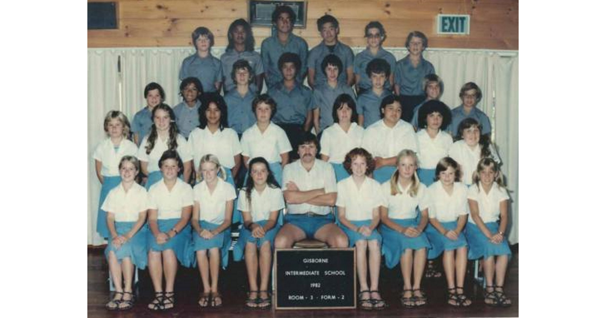 School Photo 1980's / Gisborne Intermediate Gisborne MAD on New