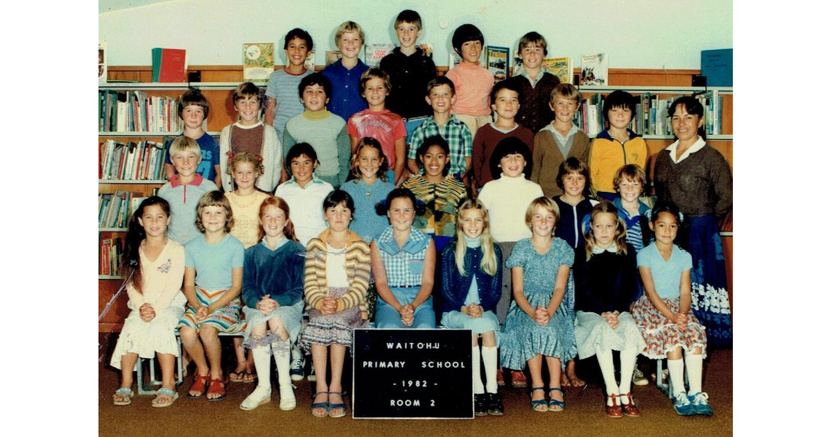 School Photo 1980s Waitohu Primary School Otaki Mad On New Zealand