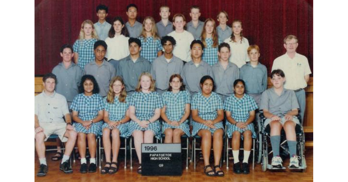 School Photo 1990's / Papatoetoe High School Auckland MAD on New