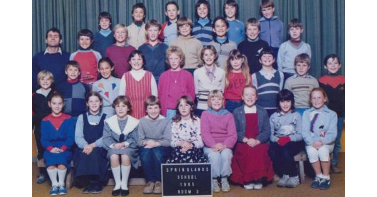 School Photo - 1980's / Springlands School - Blenheim | MAD on New Zealand
