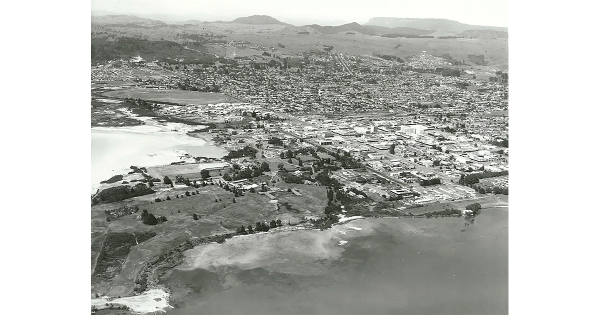 Historical Photos / Photography Historical MAD on New Zealand