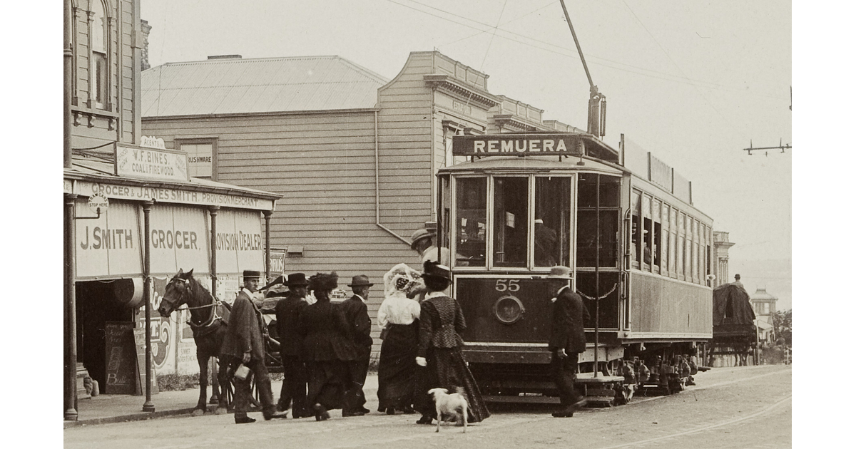 Auckland / Photography Historical MAD on New Zealand