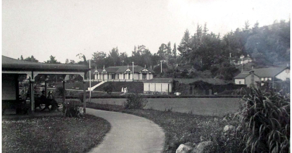 Historical Photos Waikato / Photography Historical MAD on New