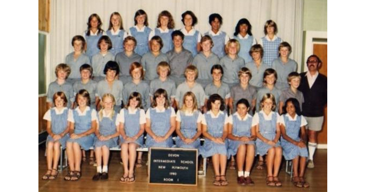 School Photo - 1980's / Devon Intermediate - New Plymouth | MAD on New ...