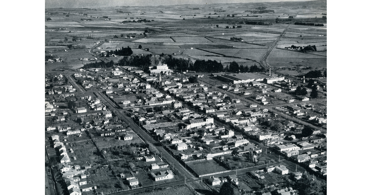 Otago / Photography Historical MAD on New Zealand