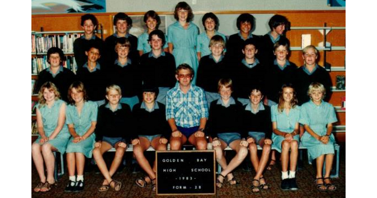 School Photo 1980's / Golden Bay High School Tākaka MAD on New