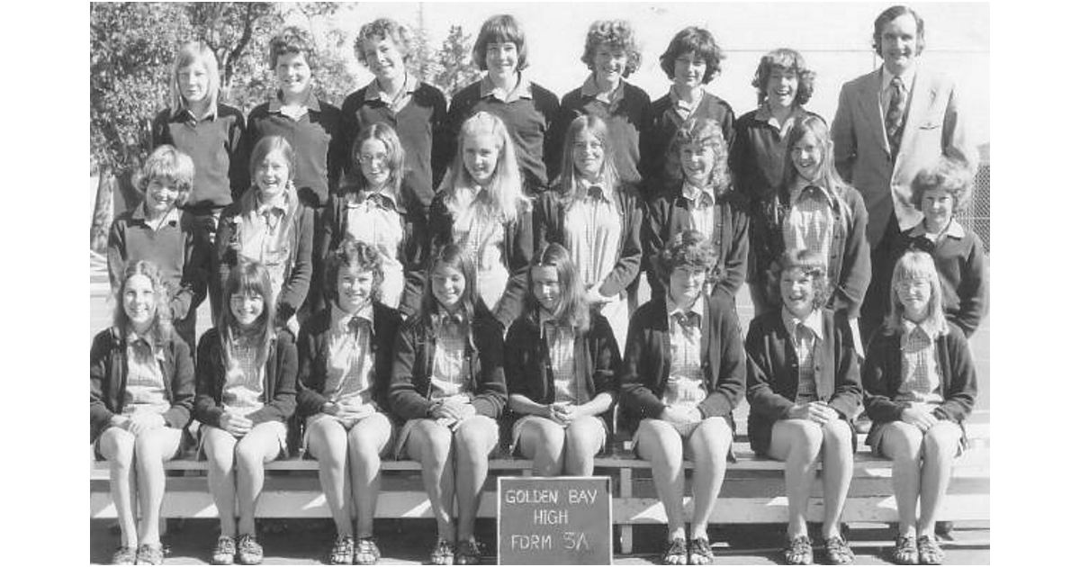School Photo 1970's / Golden Bay High School Tākaka MAD on New