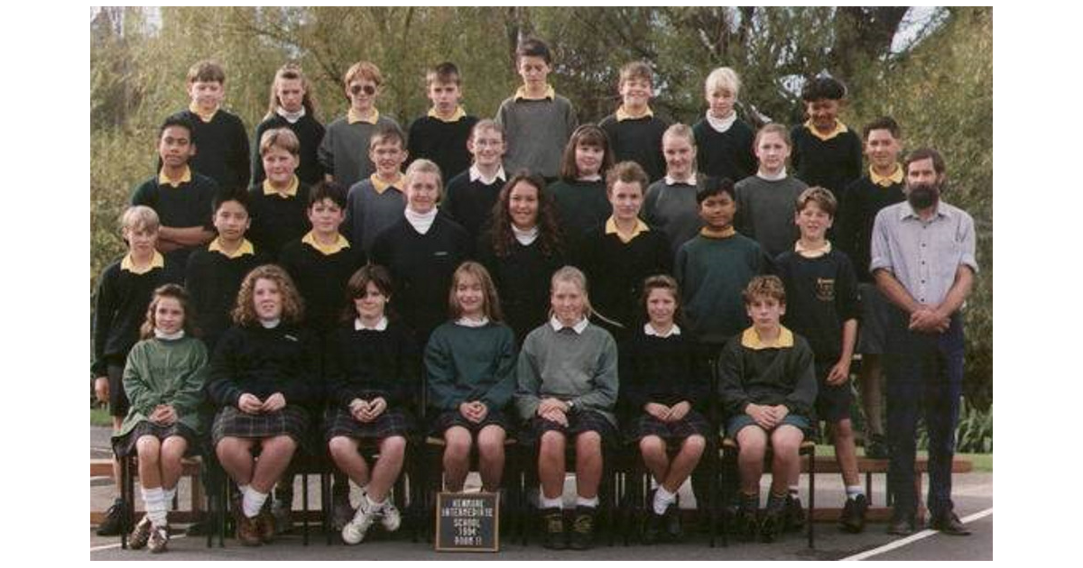School Photo - 1990's / Kenmure Intermediate School - Dunedin | MAD on ...