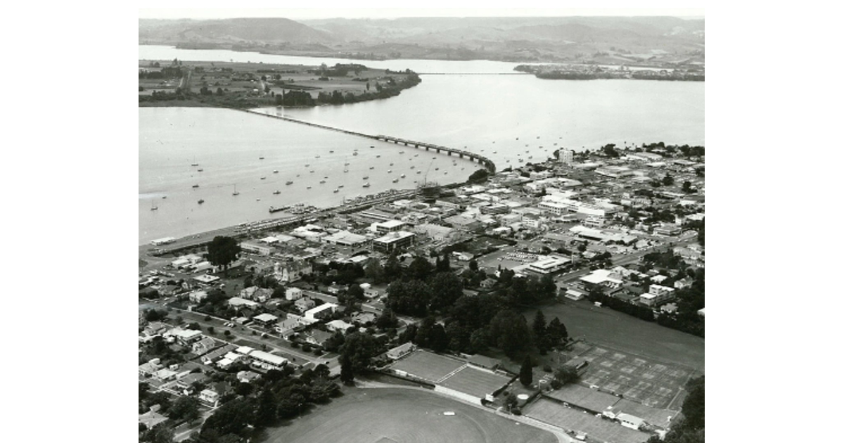 Historical Photos / Photography Historical MAD on New Zealand