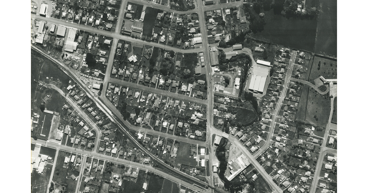 Historical - Photos / Photography - Aerial | MAD on New Zealand