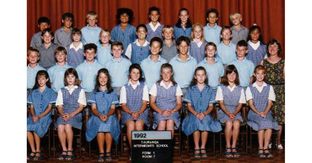 School Photo - 1990's / Tauranga Intermediate School - Tauranga | MAD ...